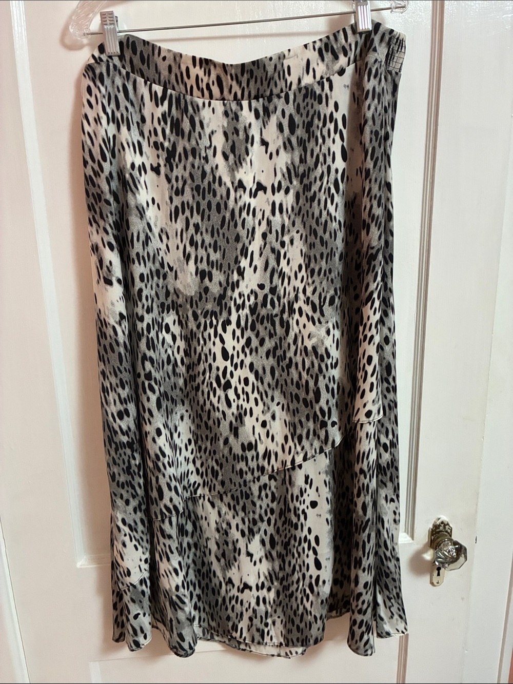 Tiered midi skirt